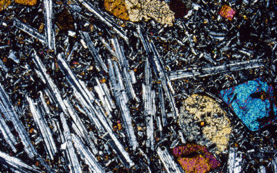 Basalte au microscope polarisant